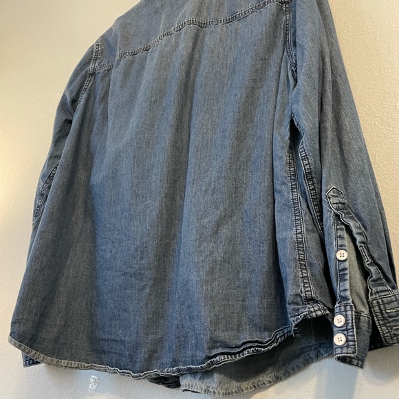 Chambray button down torrid - Picture 2 of 4